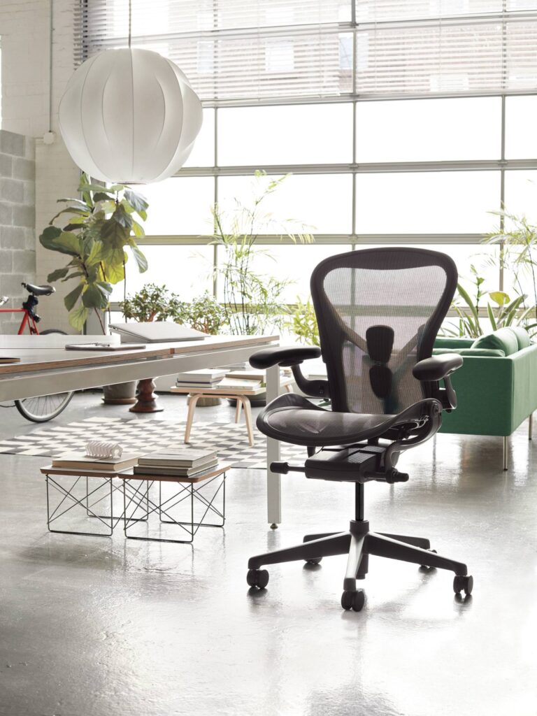 Aeron chair（アーロンチェア）｜Herman Miller（ハーマンミラー）