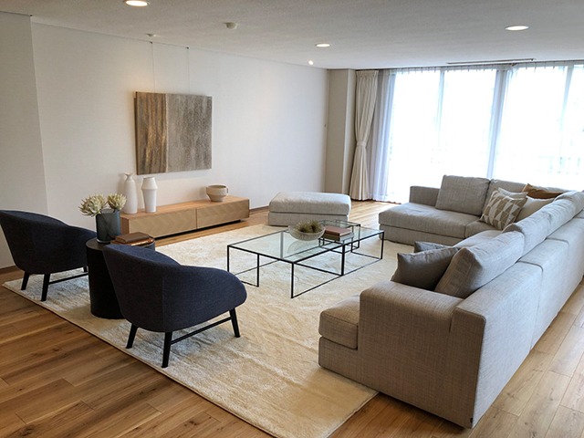 MAYSのコーディネート事例「静謐な暮らし」