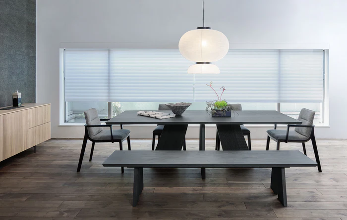 CondeHouse（カンディハウス）の「ハカマ ダイニング ソリッドテーブル 消炭」